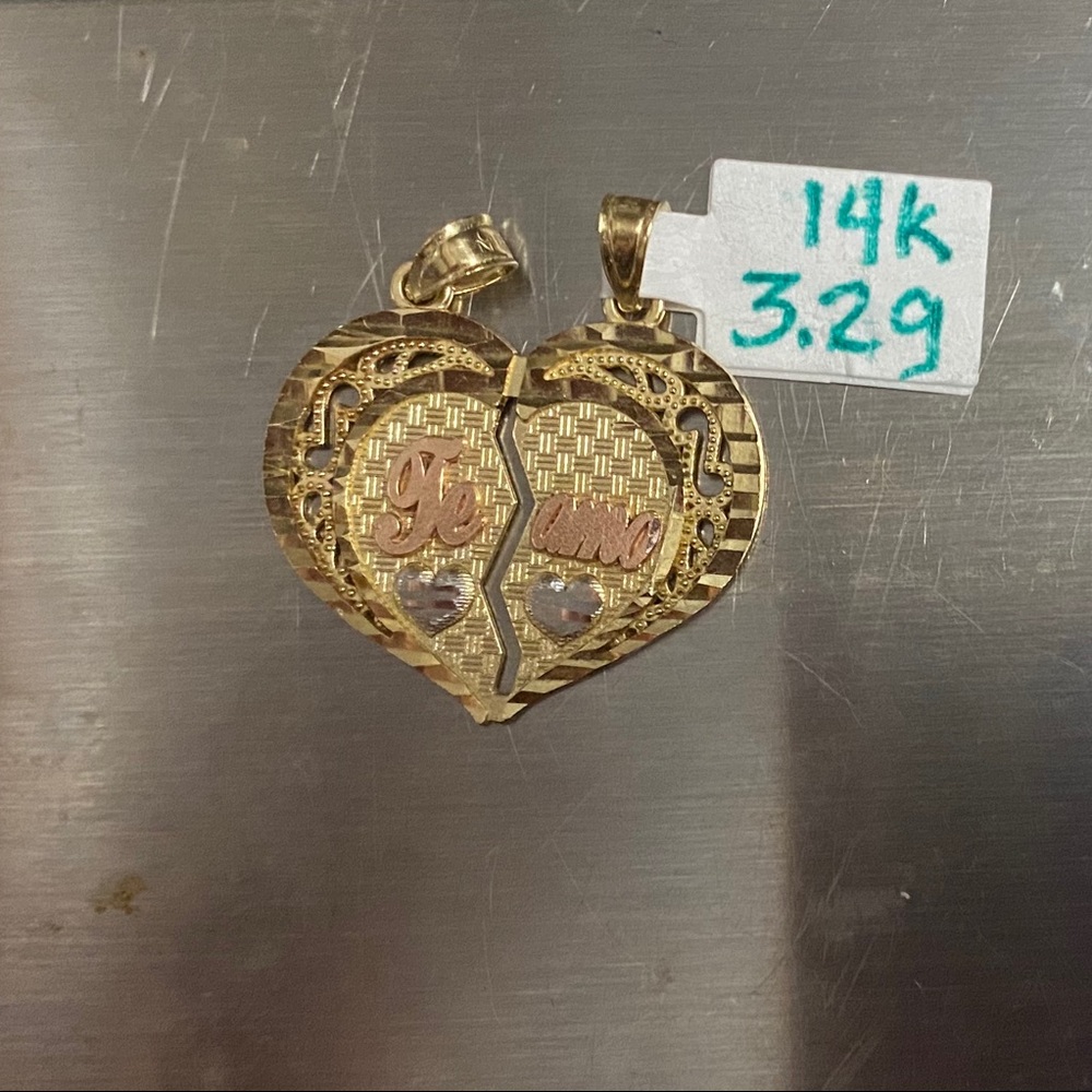 14 karat gold TE amo / I love you split charm
